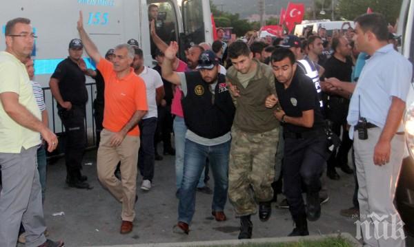 ГОНИТБАТА ПРОДЪЛЖАВА! Още 11 гюленисти арестувани в Турция   

