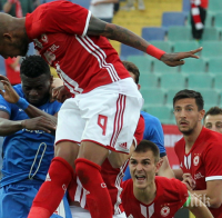 Преди голямото дерби! Каранга с култово действие - любимецът на Сектор 