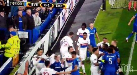 тотален шок английски фен дете ръце млати обезумял футболисти лион полицията започна разследване видео