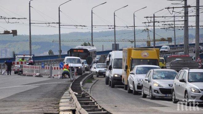 Ремонтът на Аспарухов мост във Варна ще продължи до 23 октомври