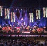 Патриарх Неофит благослови Мая Нешкова (СНИМКИ)