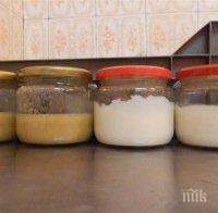 ПЪЛЕН ОТВРАТ! Червеи изпълзяха от бебешка храна (СНИМКА)