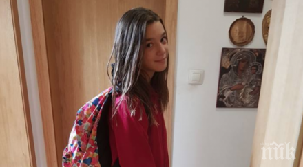 петокласничка обяви война тежките ученически раници снимки