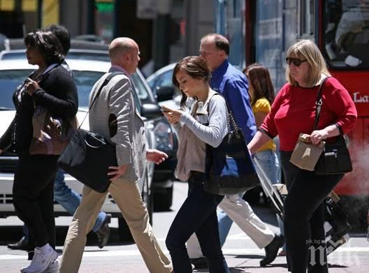 Пример от Хонолулу: Глоби за пешеходците телефонни зомбита