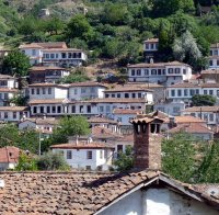 Туристи нападат турско село, което ще оцелее след края на света 