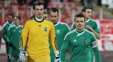 вдигат бадема левски