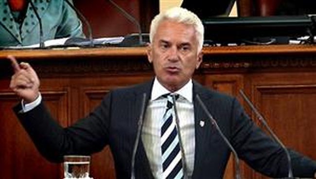 Волен Сидеров: Изказването на Доган е антидържавно