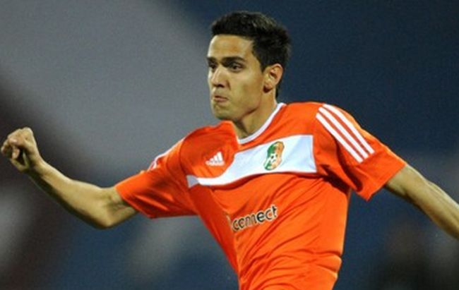 Георги Миланов: Искам да играя с Бербатов