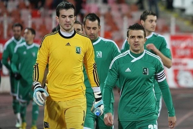 Вдигат Бадема за Левски