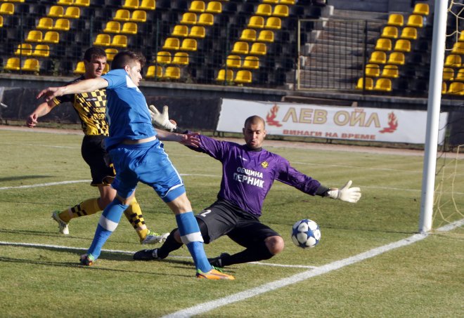 Миньор: Не сме лягали на сините!