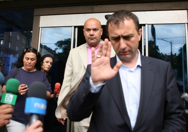 Роман Василев се вбеси на въпрос за оставка