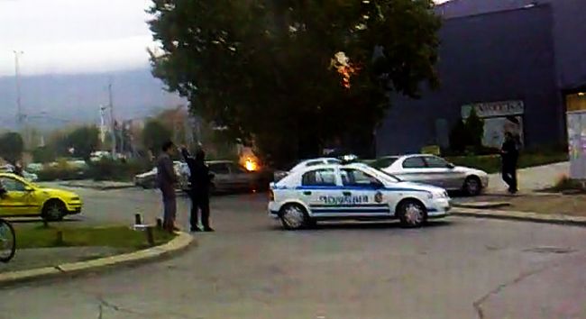 Полицаите при пожара край БИЛЛА - Дружба били неподготвени