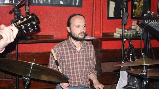 Рокаджия се метна от осмия етаж