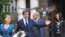 Георги Първанов пече агне с внучето Жорко