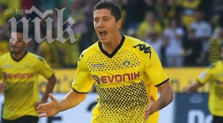 агентът левандовски отрече манчестър юнайтед