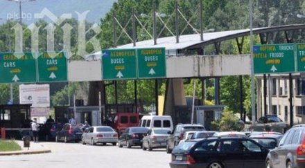 100 хиляди минаха границата гърция ден