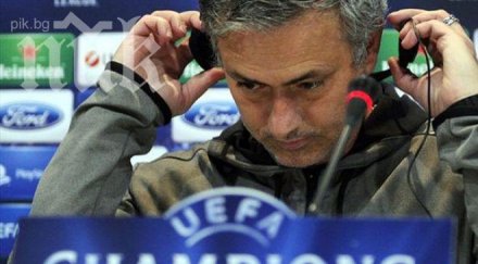 моуриньо изригна трябваше левандовски фаулиран често