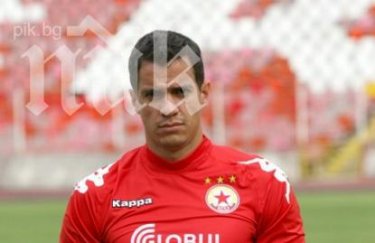 платини отпада мача ботев