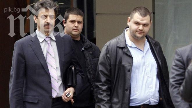 Марин Райков: 54% от държавните пари са в банката на Цветан Василев