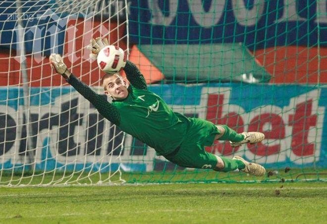 Левски продава Пламен Илиев след края на сезона