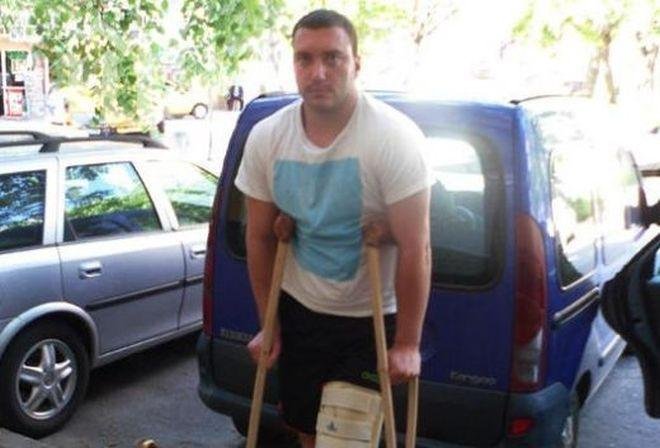 Oбщинска съветничка от ВМРО: Пребиха сина ми в полицейското управление!