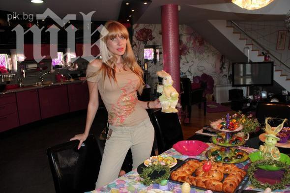 Тоца Крокодила вече боядиса яйцата 