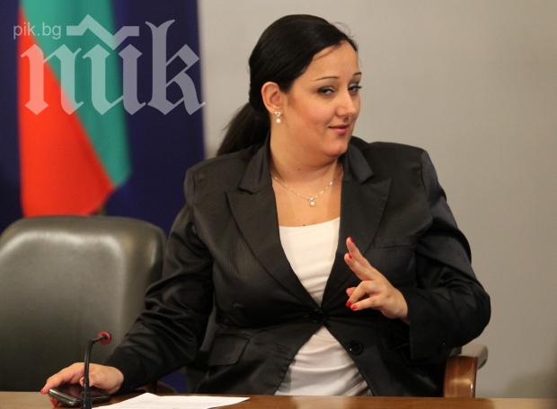 Лиляна Павлова: Ще възвърнем достойнството на Варна като морска столица на България