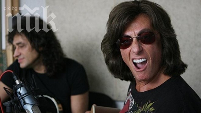 Джо Лин Търнър пее в Каварна на Гергьовден 