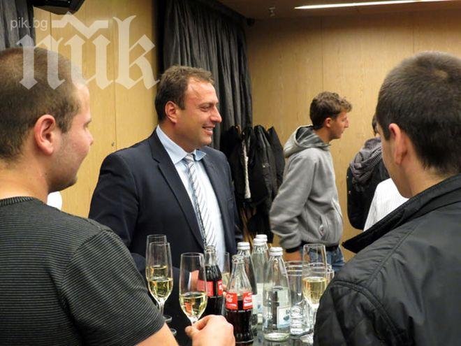 Кмет от ГЕРБ, Яне Янев и Митко Абаджиев на тайна среща в Банско