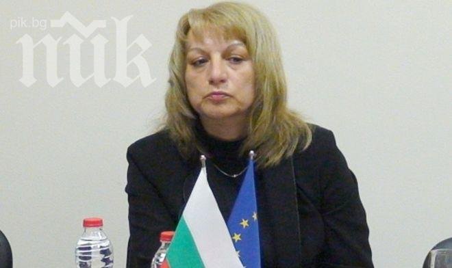 Шефка на дирекция в МВР изнудвала чиновнички с незаконен запис