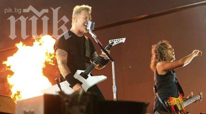 Металика откри бейзболния мач между Джайънтс и Доджърс