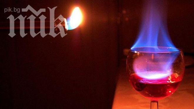 Барман подпали лицето на клиент в Русия (видео)