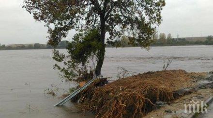 преливна вълна издавила домашни животни езерото вая бургас