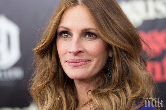 Хубавата жена на Холивуд чукна 50