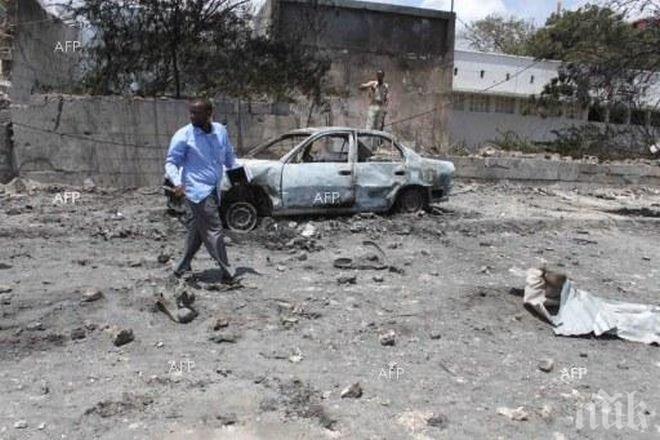 Десетки загинали и ранени при атака в Могадишу