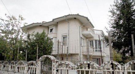 наследниците цар киро тайно навестявали имотите катуница