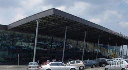 двама остават битката летище пловдив