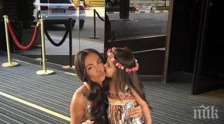 николета навлече никол кожи хелоуин снимки