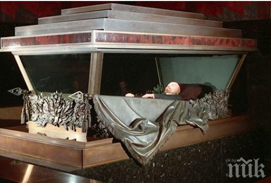 Кадиров предлага да погребат Ленин. Песков: Не на дневен ред!