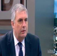 Ивайло Калфин за касапницата в Тексас: Всеки може да има оръжие в САЩ и вижте за какво го използват