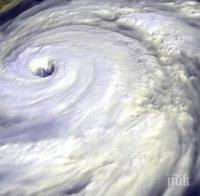 ТРАГЕДИЯ! Жертвите на тайфуна във Виетнам достигнаха 49 души