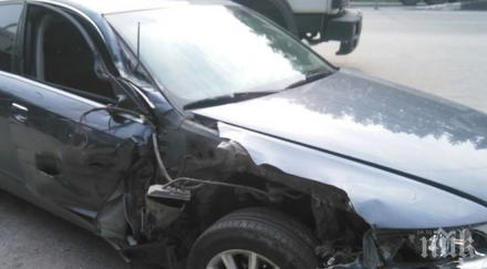 девет деца пострадали автомобил врязал училище австралия