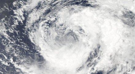 жертвите тайфуна виетнам достигнаха души