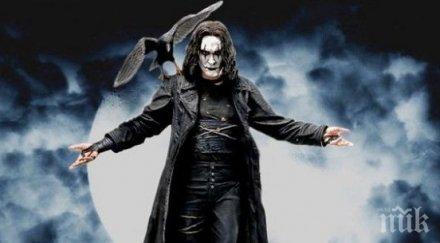 снимат нов филм поредицата гарванът