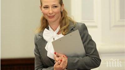 ивет добромирова аут америка българия