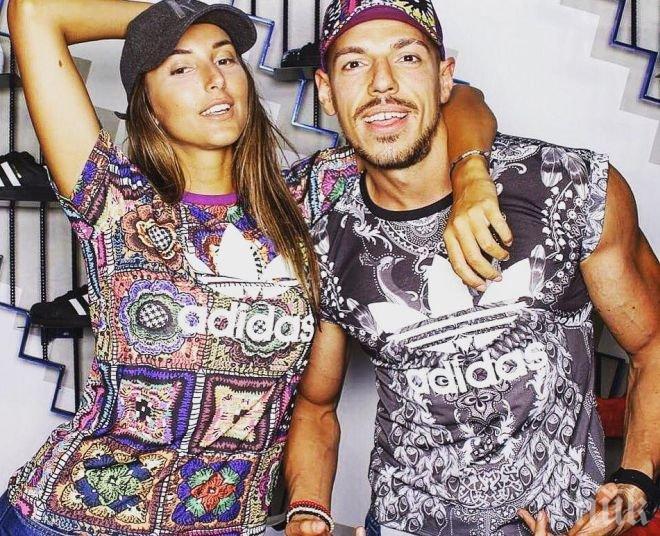 ГОРЕЩО! Скандалното ВИП-семейство Петканови лъсна в гола фотосесия! Госпожата на Лудия репортер остана по монокини (СНИМКИ)