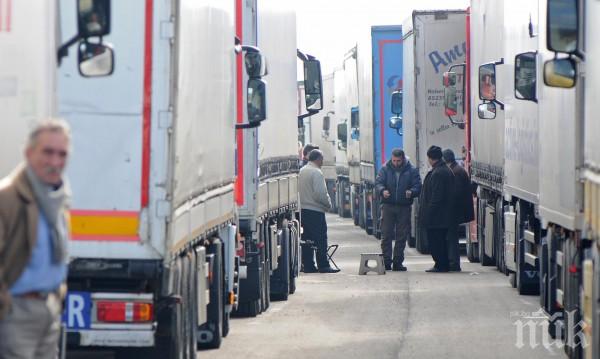 Тираджии се сбиха на паркинг край Харманли