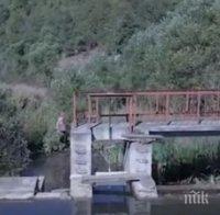 АФЕРИ ЗА МИЛИОНИ! Политици печелят от незаконни ВЕЦ-ове и от скъпия им ток! Цели села застрашени да отплуват по реките заради съоръженията