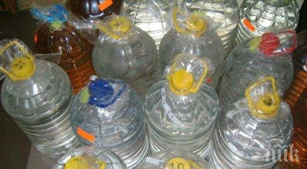 екипи полиция митничари плъзнаха селата незаконна ракия иззеха два тона