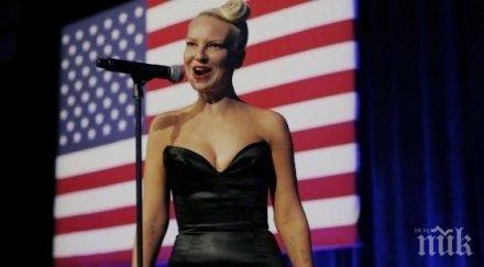 певицата сиа пусна гола twitter изпревари папараците снимка